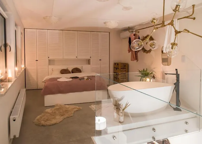 Hedo & Art Loft - Old Town Познань